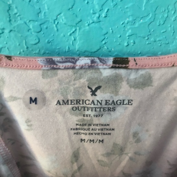 American Eagle Brand: Floral Pink Cropped Tank - Picture 2 of 3